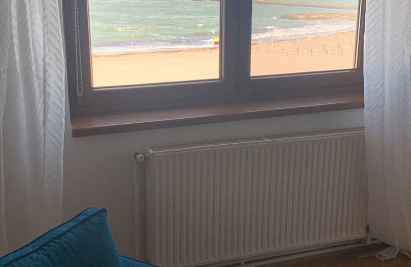 Rent of a comfortable furnished 3-room apartment, 75 m², Faleza Nord, Constanța, Romania